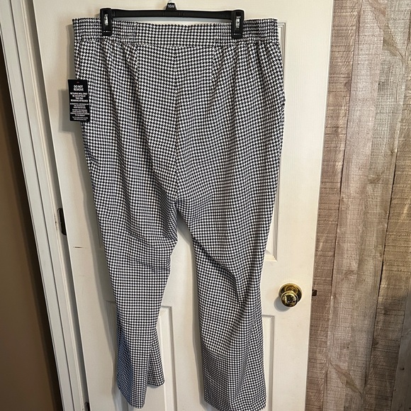 Jessica London Monochrome Checkered Women's Trousers - Picture 5 of 8